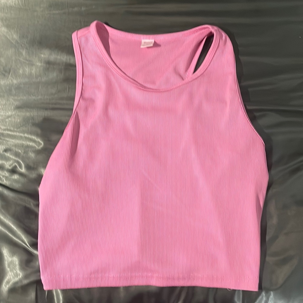 Crop top from romwe pink size L